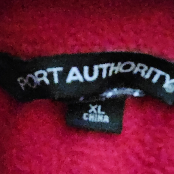 ๐Buc-ee's Mens Red Fleece Sweater Jacket XL๐ - Picture 3 of 11